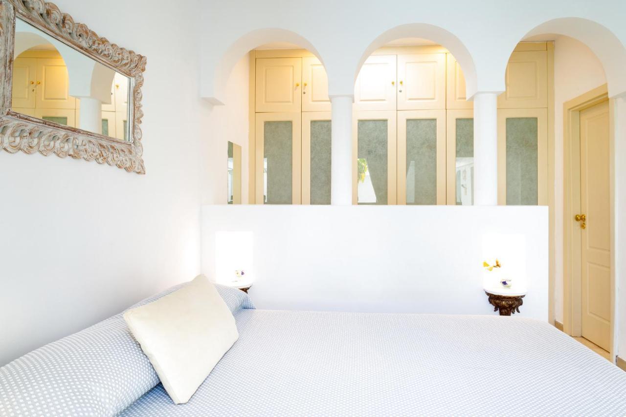 Villa Opale คอร์ราเลโฮ ภายนอก รูปภาพ